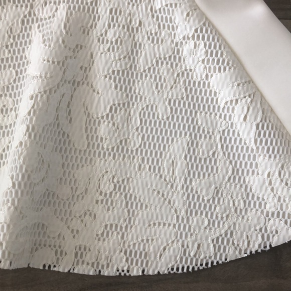 White lace summer skirt - Picture 2 of 9